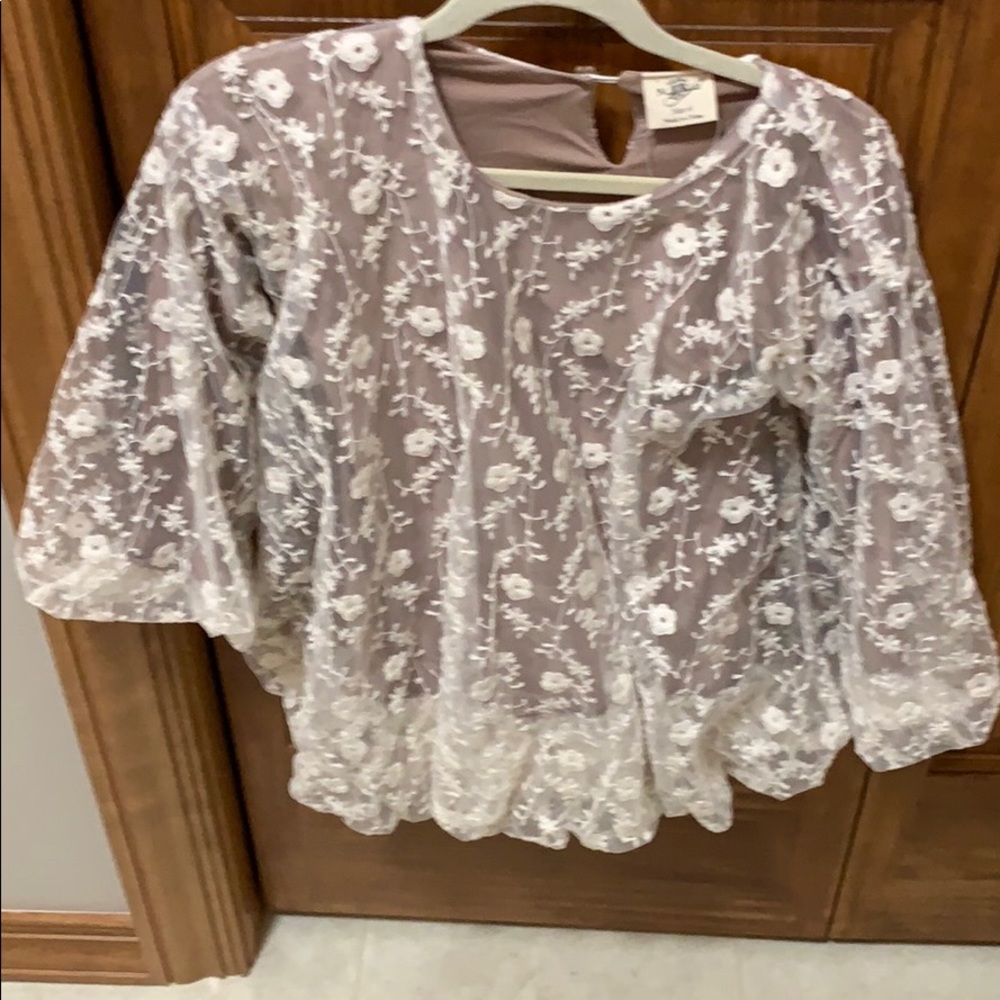 NWT MLKids lace over taupe long sleeve flare top